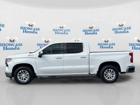 Used 2022 Chevrolet Silverado 1500 LTZ w/ Z71 Off-Road Package AWD/4WD image 4