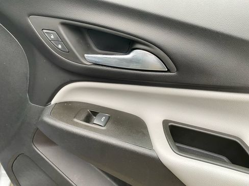 Certified 2023 Chevrolet Equinox LS w/ LS Convenience Package AWD/4WD image 13