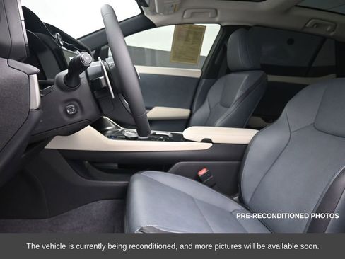 Used 2023 Lexus RZ 450e Premium image 17