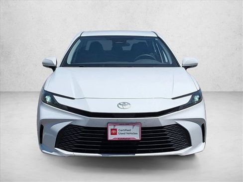 Used 2025 Toyota Camry LE FWD image 2