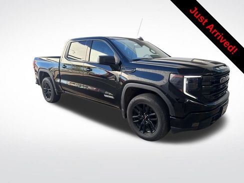 Used 2023 GMC Sierra 1500 Elevation image 1