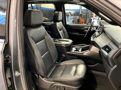 Used 2022 Chevrolet Tahoe LT w/ Luxury Package AWD/4WD image 11