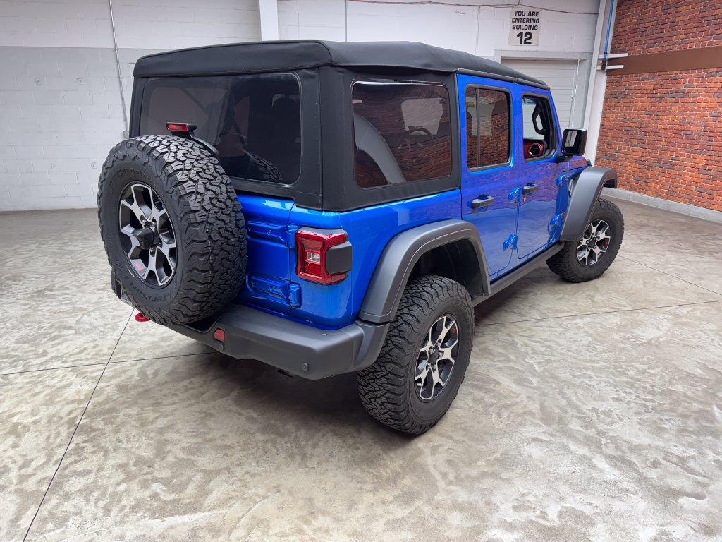 Used 2022 Jeep Wrangler Unlimited Rubicon w/ Dual Top Group AWD/4WD image 4