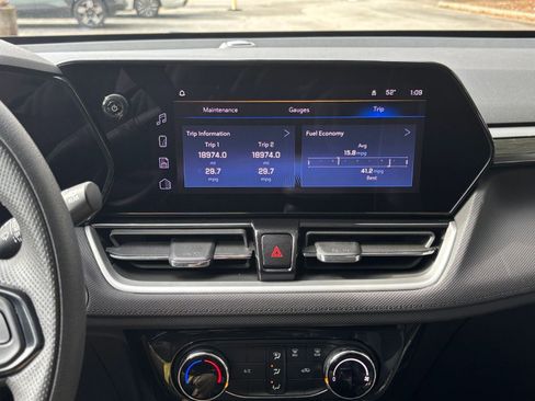 Used 2025 Chevrolet TrailBlazer LT image 20