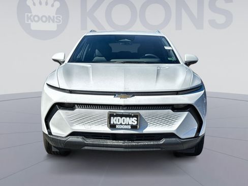 New 2026 Chevrolet Equinox EV LT image 11