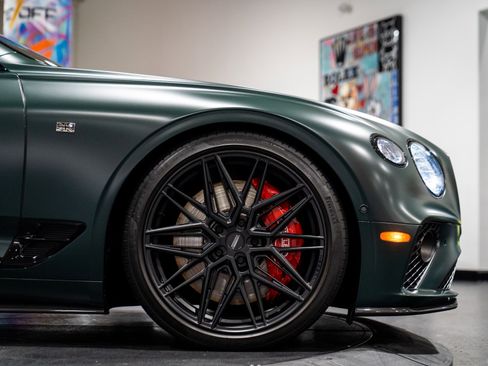 Used 2020 Bentley Continental GT V8 image 16