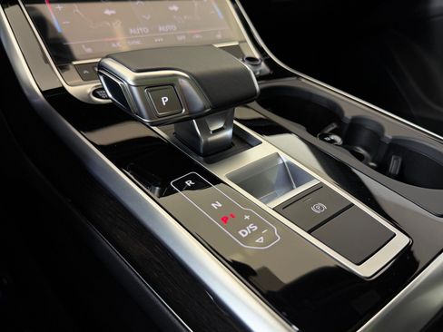 Used 2025 Audi Q7 3.0T Premium AWD/4WD image 18