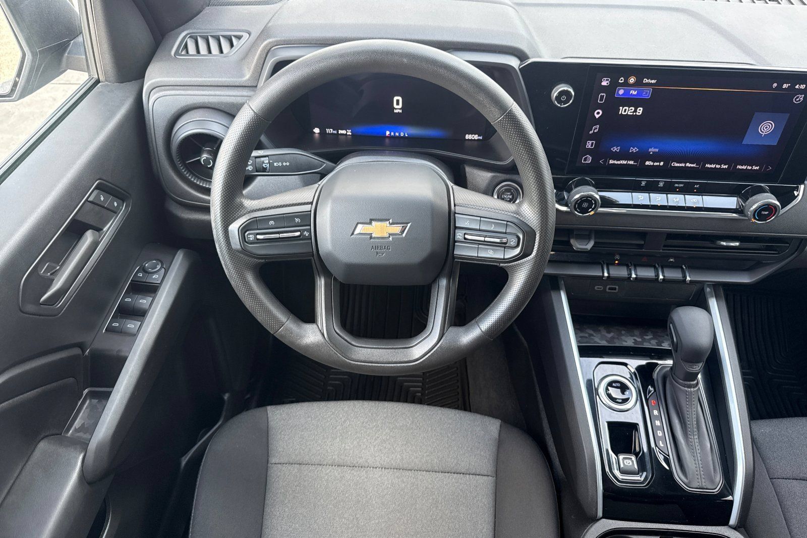 Used 2024 Chevrolet Colorado W/T AWD/4WD image 15