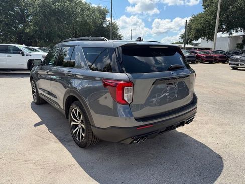 Used 2022 Ford Explorer ST AWD/4WD image 4