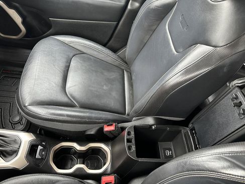 Used 2015 Jeep Renegade Limited AWD/4WD image 56