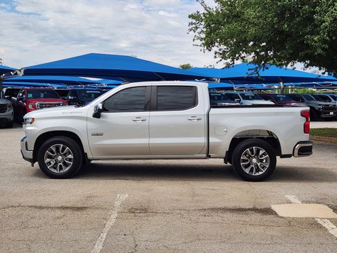 Used 2022 Chevrolet Silverado 1500 LT RWD image 3