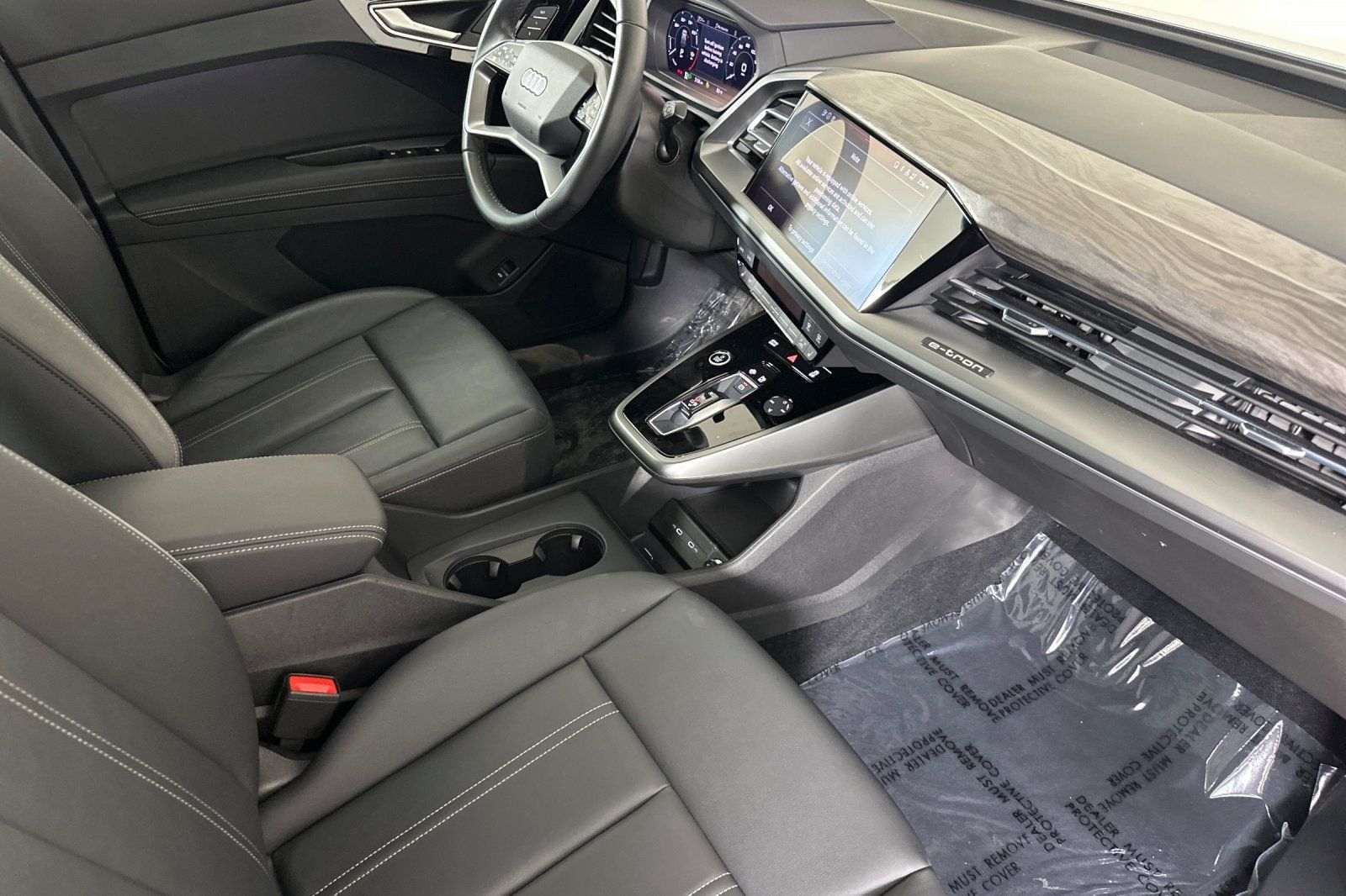 Certified 2023 Audi Q4 e-tron Premium w/ Convenience Package AWD/4WD image 15