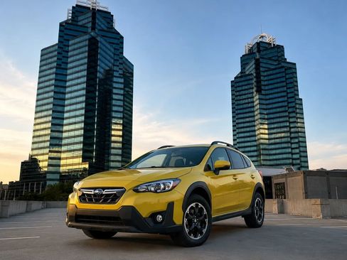 Used 2021 Subaru Crosstrek 2.0i Premium AWD/4WD image 1