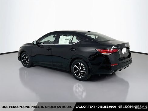 Certified 2025 Nissan Sentra SV FWD image 7