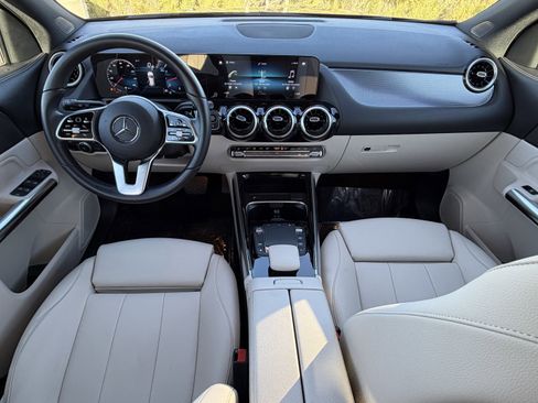 Certified 2022 Mercedes-Benz GLA 250 4MATIC image 28