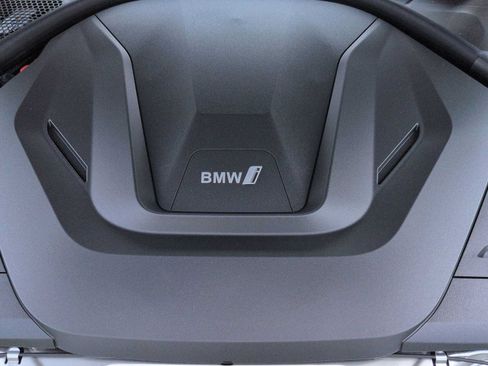 Used 2026 BMW i4 xDrive40i w/ Premium Package AWD/4WD image 16