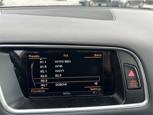 Used 2016 Audi Q5 2.0T Premium Plus w/ Technology Package image 12