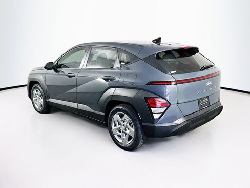 Used 2024 Hyundai Kona SE image 5