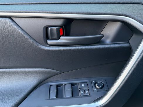 New 2025 Toyota RAV4 LE image 9