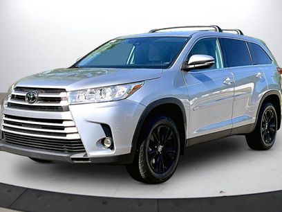 Used 2019 Toyota Highlander LE w/ Protection Package #3