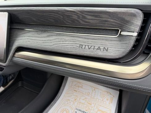 Used 2022 Rivian R1T Adventure image 26