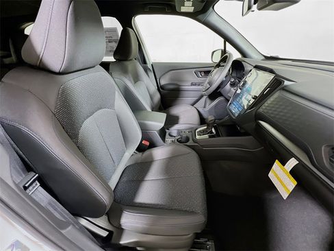 Certified 2025 Subaru Forester Premium image 24