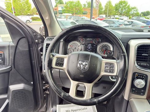 Used 2016 RAM 1500 Laramie w/ Convenience Group AWD/4WD image 23
