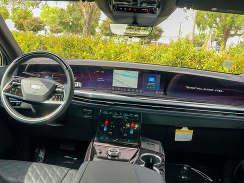New 2026 Cadillac Escalade IQL Luxury image 15