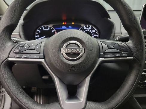 Used 2024 Nissan Altima 2.5 SV FWD image 21