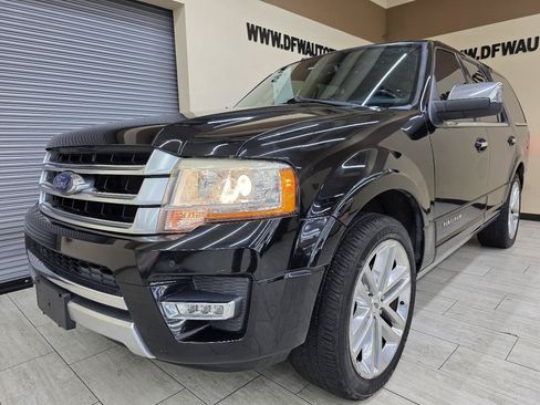 Used 2017 Ford Expedition Platinum RWD image 1