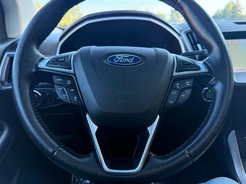 Used 2020 Ford Edge SEL w/ Convenience Package AWD/4WD image 12