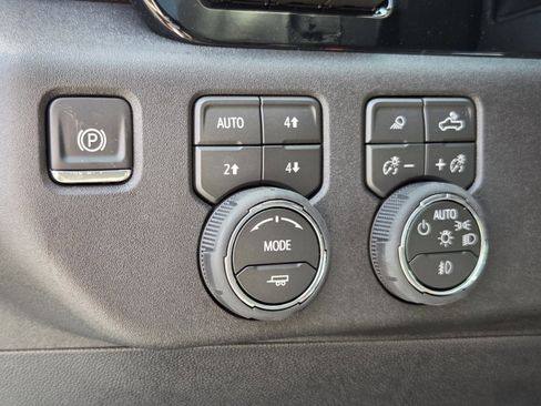 New 2026 Chevrolet Silverado 1500 High Country AWD/4WD image 12