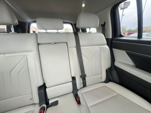 Used 2025 Hyundai Santa Fe SEL image 39