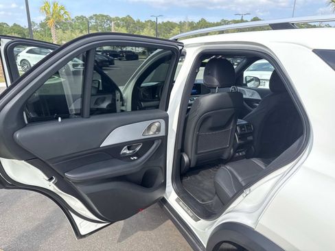 Used 2025 Mercedes-Benz GLE 350 4MATIC image 13