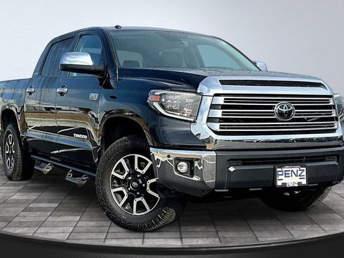 Used 2019 Toyota Tundra Limited w/ Limited Premium Package AWD/4WD image 3