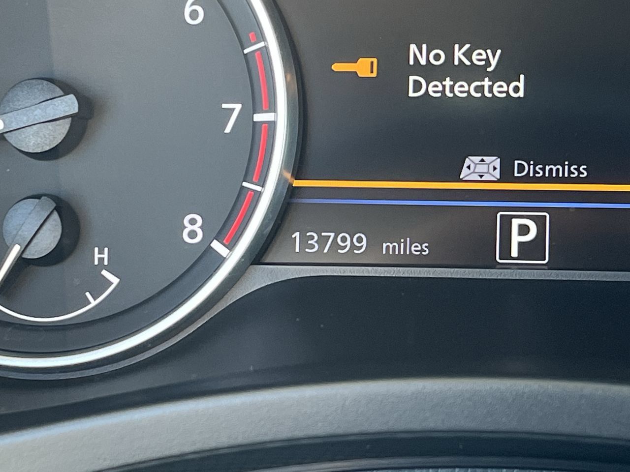 Used 2024 Nissan Sentra SR w/ SR Premium Package FWD image 11