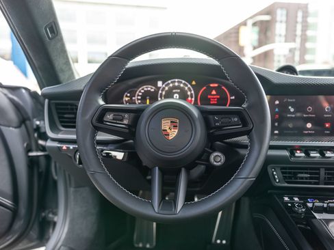Certified 2025 Porsche 911 GT3 RWD image 6