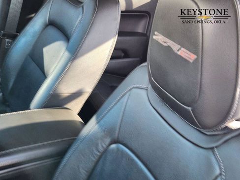 Used 2019 Chevrolet Colorado ZR2 image 16