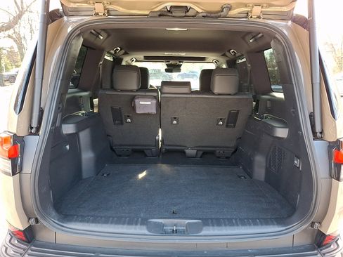 Certified 2024 Lexus GX 550 Premium image 31