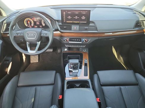 Used 2024 Audi Q5 e Premium w/ Convenience Package AWD/4WD image 9