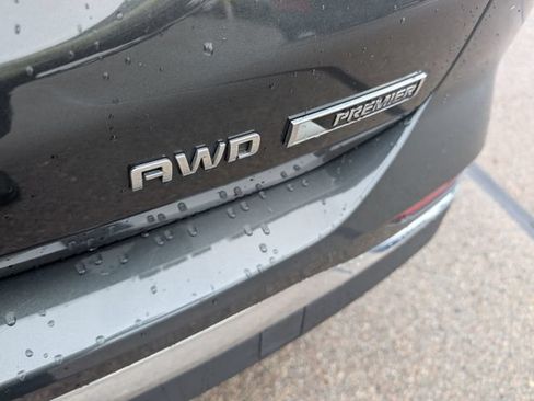 Used 2018 Chevrolet Equinox Premier AWD/4WD image 28