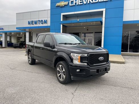 Used 2019 Ford F150 XL w/ Equipment Group 101A Mid image 2