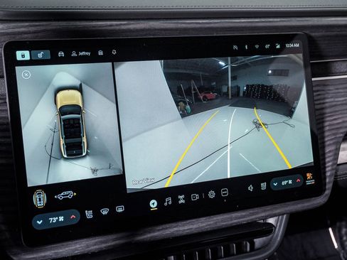 Used 2023 Rivian R1S Adventure image 25