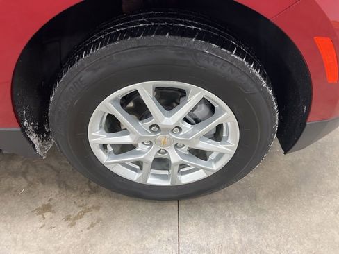 Certified 2024 Chevrolet Equinox LT w/ LPO, Floor Liner Package image 18