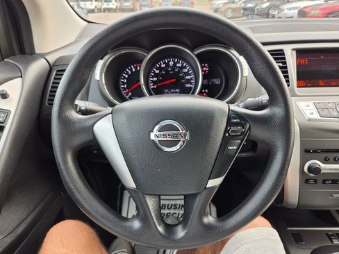 Used 2011 Nissan Murano S AWD/4WD image 13