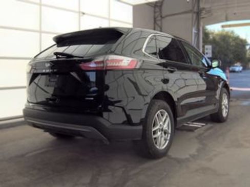 Used 2024 Ford Edge SEL w/ Convenience Package AWD/4WD image 5