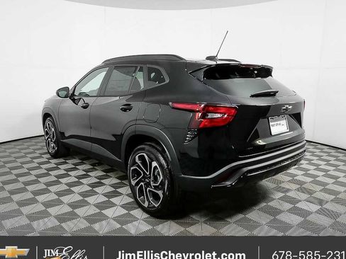 New 2026 Chevrolet Trax RS w/ Sunroof Package image 3