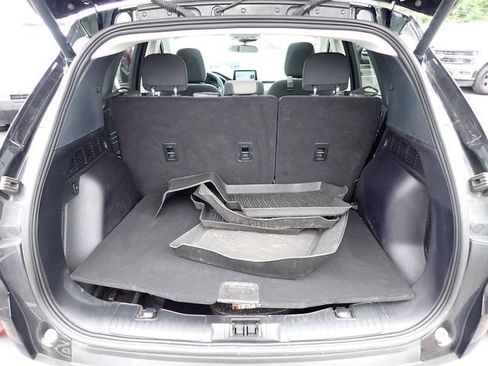 Used 2022 Ford Escape SE w/ SE Sport Appearance Package AWD/4WD image 7