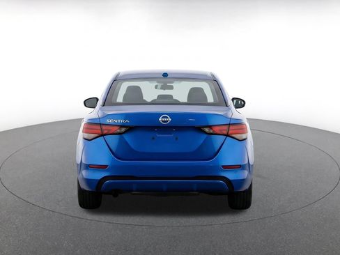 Used 2025 Nissan Sentra SV FWD image 8