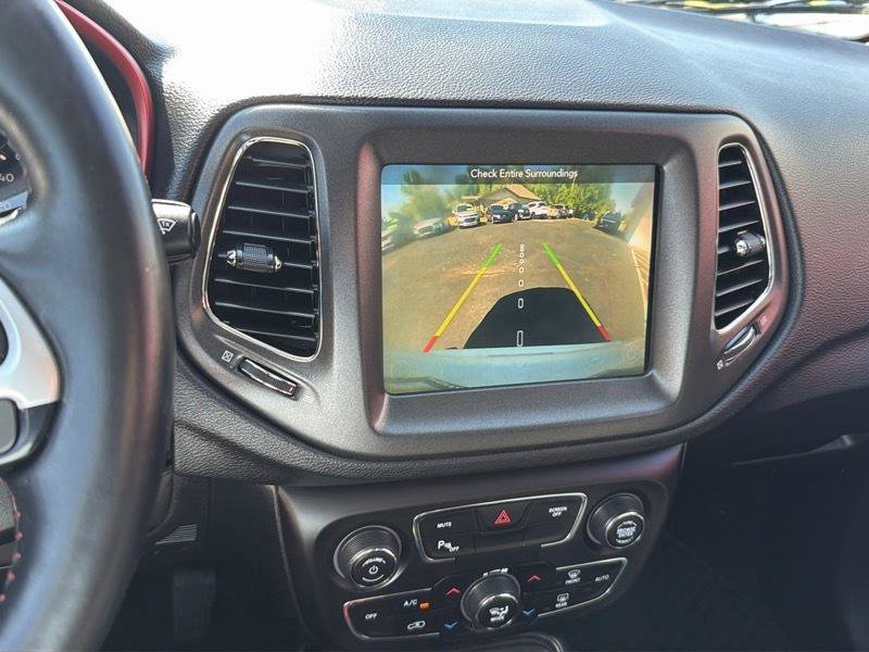 Used 2019 Jeep Compass Trailhawk w/ Cold Weather Group AWD/4WD image 19